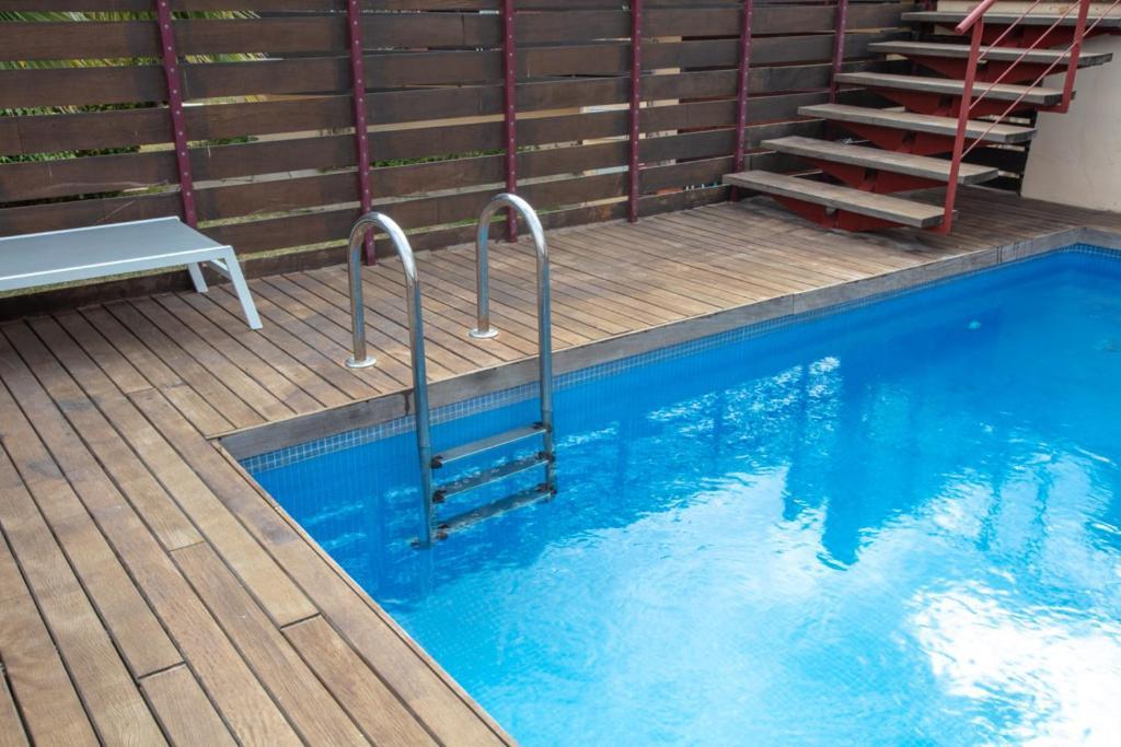 Private Pool Luxurious Villa With Mountain Views 에스테포나 외부 사진